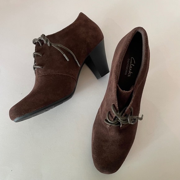 Clarks Bendables Ruby Diamond Brown Suede Leather 8.5 Ankle Boot - Picture 3 of 12